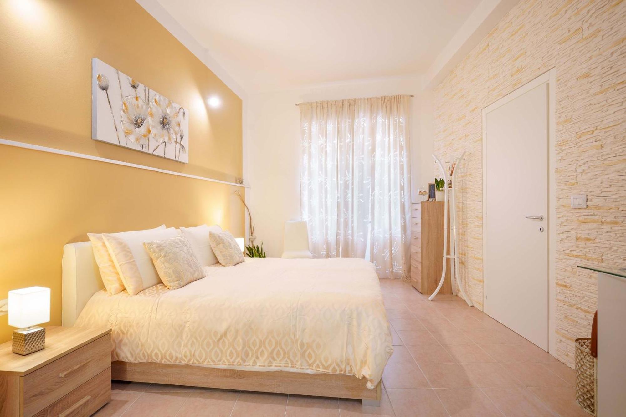 Montellino'S Suite Oro SantʼAntìoco Eksteriør bilde