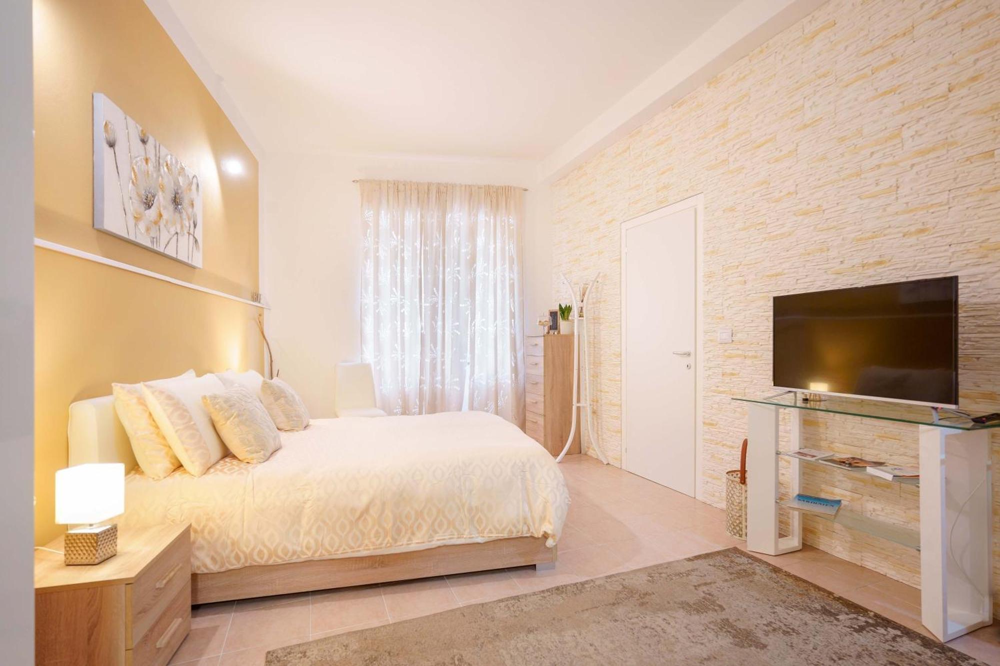 Montellino'S Suite Oro SantʼAntìoco Eksteriør bilde